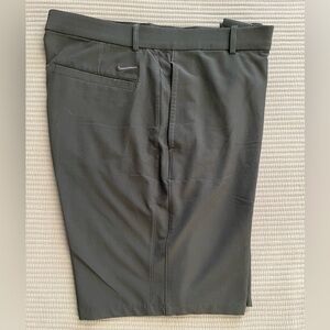 Men’s Nike dri-fit golf shorts